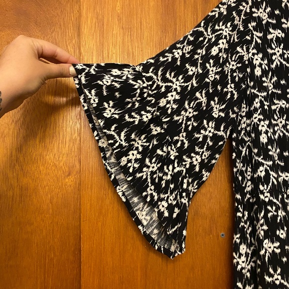 Universal Thread Mini Dress - Picture 4 of 7